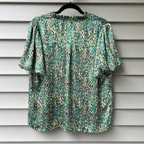 EE:Some Green Watercolor Blouse Short Bell Sleeve Ruffle Neck Women’s Small - Picture 8 of 15